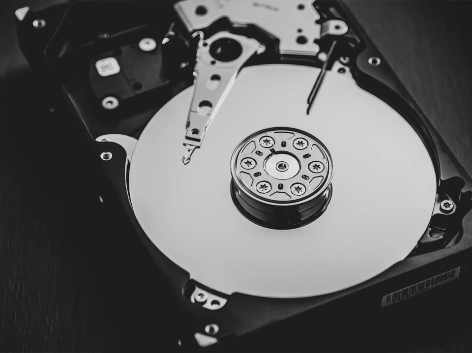 HDD (Hard Disk Sürücü) – Veri Depolamanın Temel Taşıyıcısı